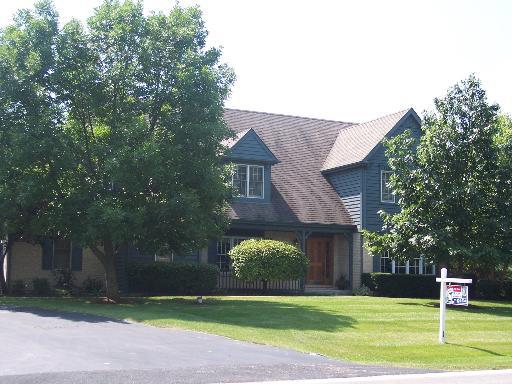 16 North Trail Rd., Hawthorn Woods, IL 60047