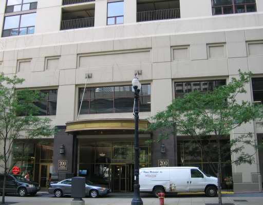 200 N Dearborn St. #2905, Chicago, IL 60601