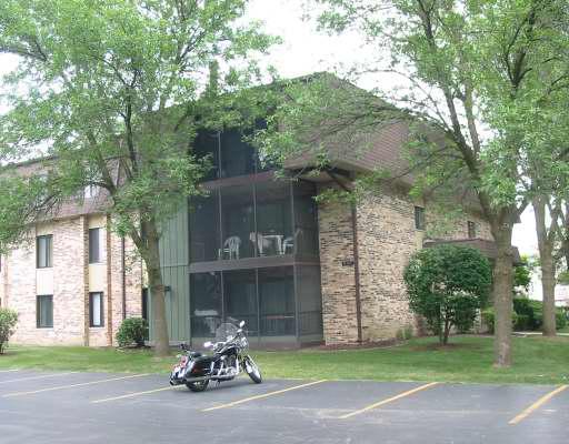 11143 East Rd. #F, Palos Hills, IL 60465