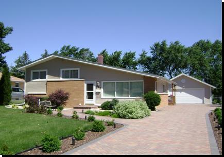 245 E Schick Rd., Bloomingdale, IL 60108