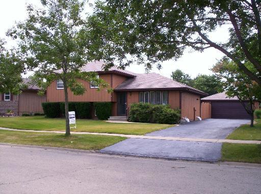 1851 Delrose St., Joliet, IL 60435