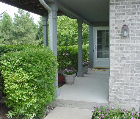 7012 Buchanan Dr. #1F, Gurnee, IL 60031