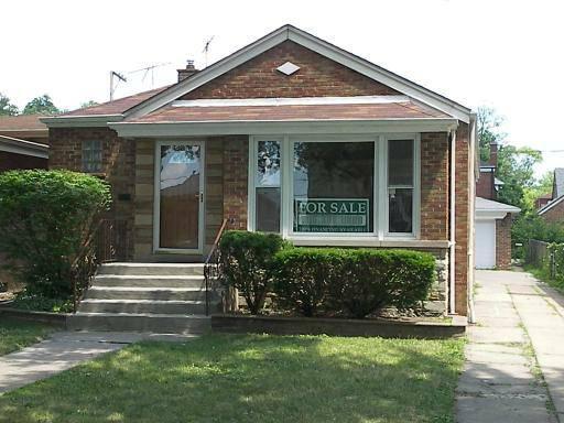 9823 S Claremont Ave., Chicago, IL 60643
