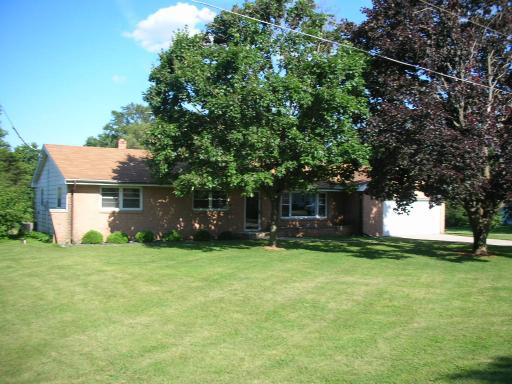 10465 Geneva Dr., Roscoe, IL 61073