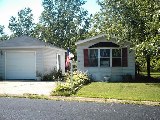 2464 E 29th Rd. #41, Seneca, IL 61360