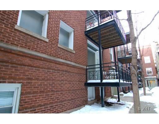 715 W Barry Ave. #3B, Chicago, IL 60657