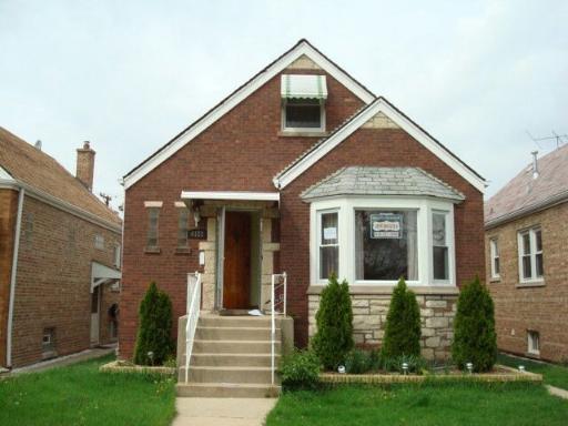 6122 W Lawrence Ave., Chicago, IL 60630