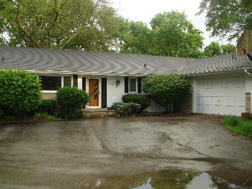 365 Riverdale Dr., Northfield, IL 60093