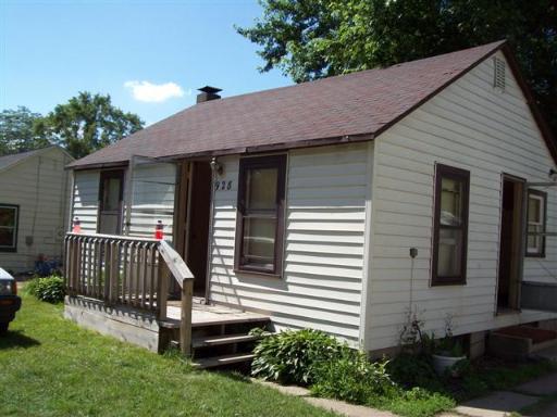928 Anna Ave., Machesney Park, IL 61115