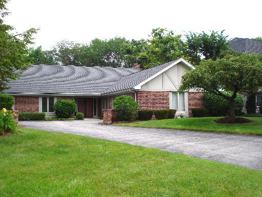 965 Southridge Ter., Northfield, IL 60093