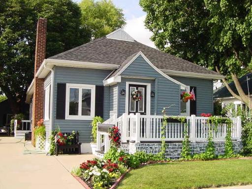 228 E 2nd St., Oglesby, IL 61348