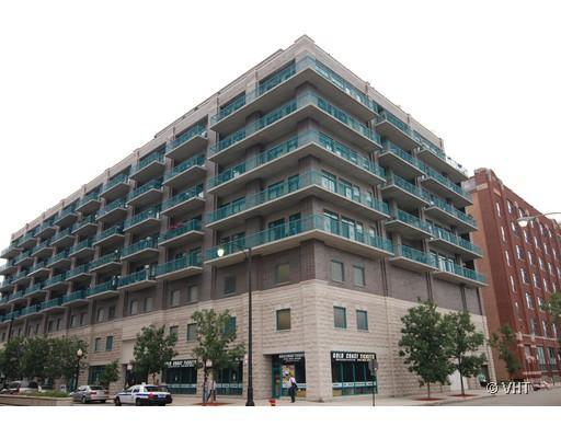 910 W Madison St. #702, Chicago, IL 60607