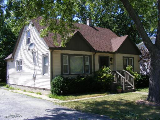 9324 S Nordica Ave., Oak Lawn, IL 60453