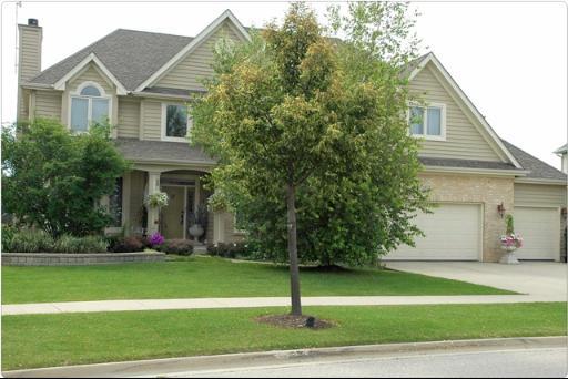 2255 Sutton Dr., South Elgin, IL 60177