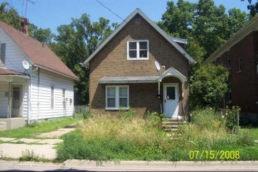 1726 S 6th St., Rockford, IL 61104