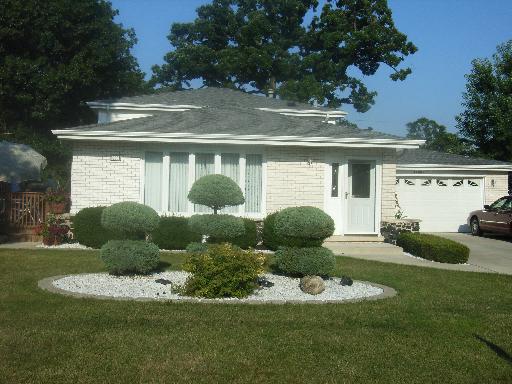 10001 S 87th Ave., Palos Hills, IL 60465