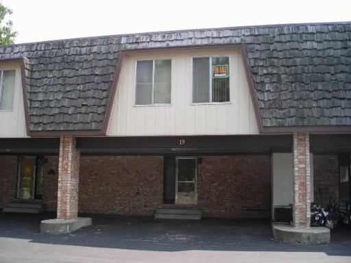 19 Cour Caravelle, Palos Hills, IL 60465