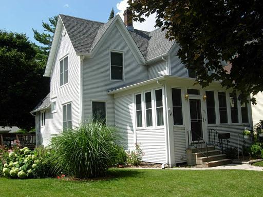 417 S Sixth St., Dekalb, IL 60115