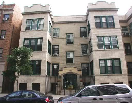 515 W Belmont Ave. #2, Chicago, IL 60657