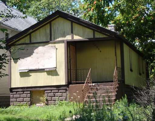 10236 S Eggleston Ave., Chicago, IL 60628