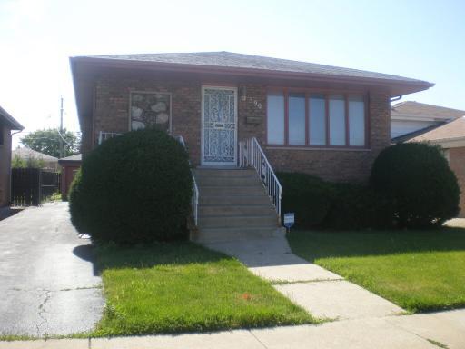 390 Hoxie Ave., Calumet City, IL 60409