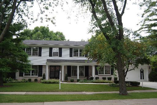 2957 Lake Placid Ln., Northbrook, IL 60062