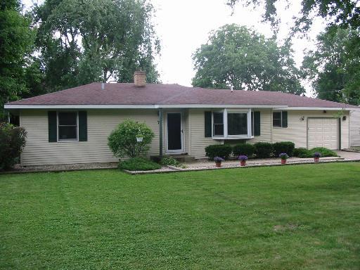 7 Hickory Ln., Algonquin, IL 60102