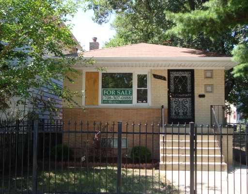 8852 S Carpenter St., Chicago, IL 60620