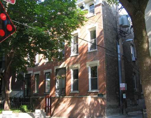 168 W Burton Pl., Chicago, IL 60610