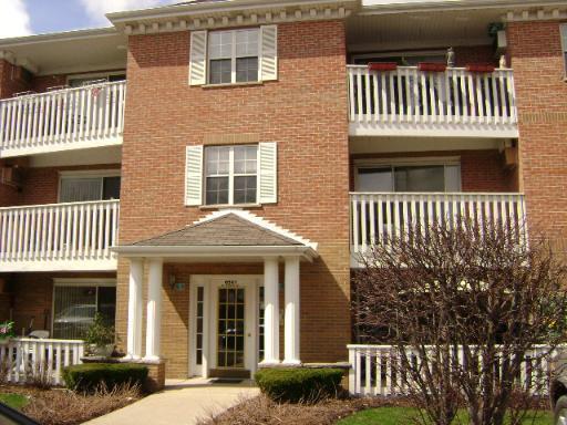 6561 W School St. #205, Chicago, IL 60634