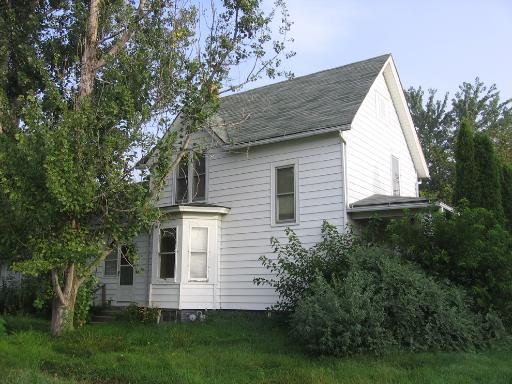 202 E Maple St., Malden, IL 61337