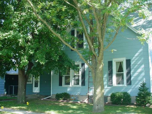 105 Armstrong St., Utica, IL 61373