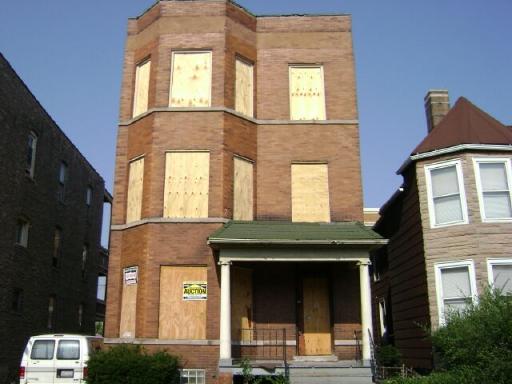 7038 S St Lawrence Ave., Chicago, IL 60637