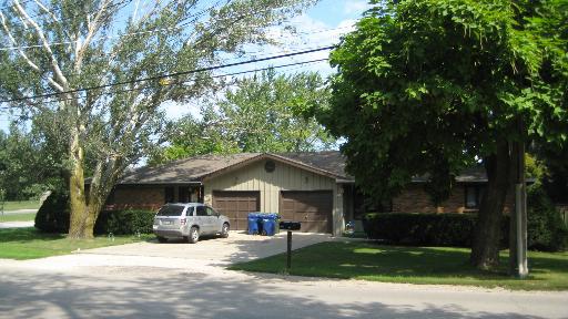 105 W Somonauk St., Yorkville, IL 60560