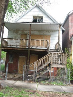 7829 S Muskegon Ave., Chicago, IL 60649