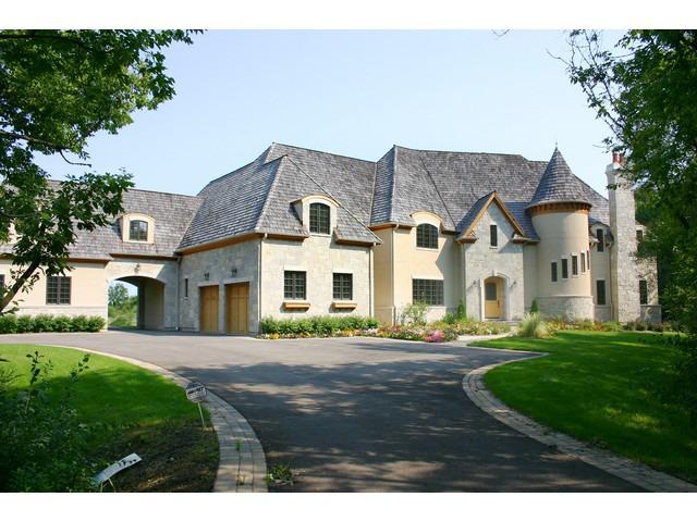 594 Plum Tree Rd., Barrington Hills, IL 60010