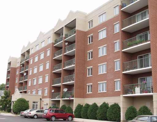 7450 N Lincoln Ave. #512, Skokie, IL 60076