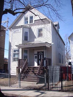 7842 S Burnham Ave., Chicago, IL 60649