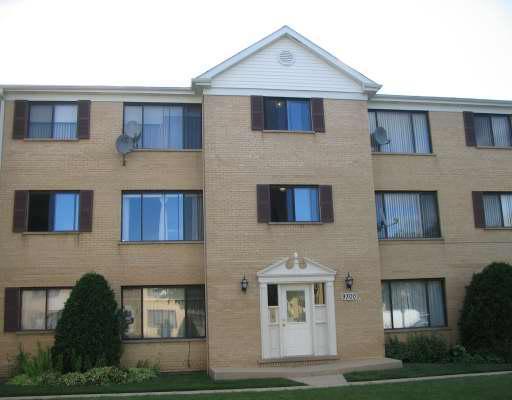 9300 Hamilton Ct. #A, Des Plaines, IL 60016