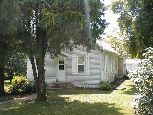 301 E First St., Streator, IL 61364