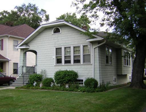 467 N Evergreen Ave., Elmhurst, IL 60126