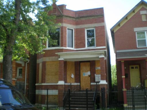 3327 W Evergreen Ave., Chicago, IL 60651