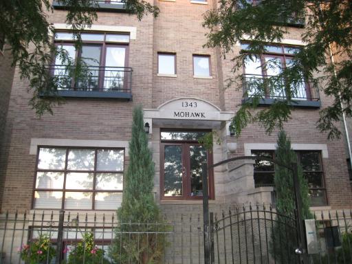 1343 N Mohawk #2N, Chicago, IL 60610