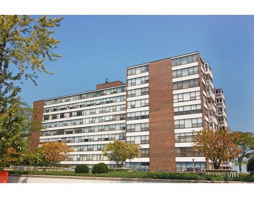 1616 Sheridan Rd. #5C, Wilmette, IL 60091