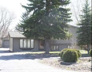 1520 Clayton Marsh Dr., Lake In The Hills, IL 60156