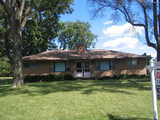 61-63 Pine Ct., Crystal Lake, IL 60014
