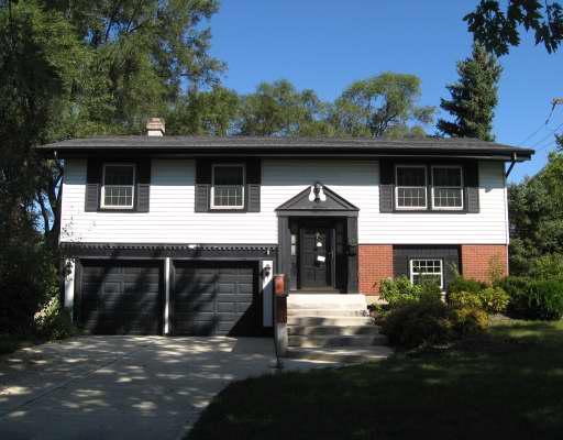 21W458 Buckingham Rd., Glen Ellyn, IL 60137