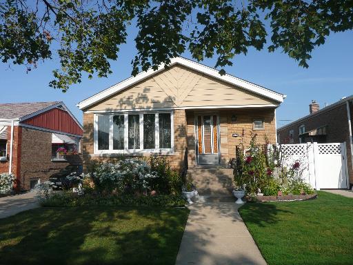 5245 S Narranganset Ave., Chicago, IL 60638