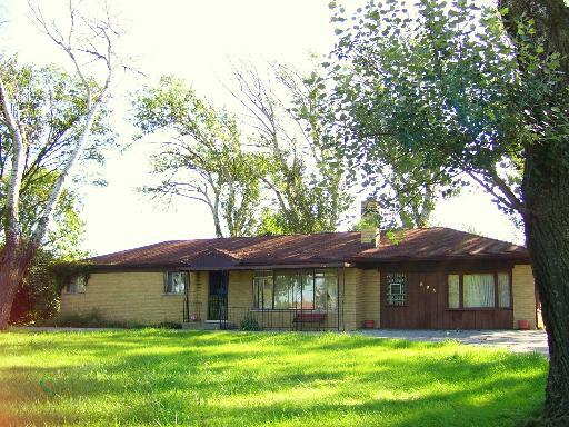 9S583 Lorraine Dr., Willowbrook, IL 60527