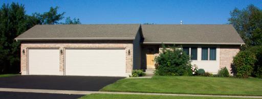 3205 E Meadow Trail Dr., Dekalb, IL 60115